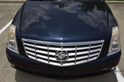 2006 Cadillac DTS Luxury I   - Photo 12 - Stafford, TX 77477