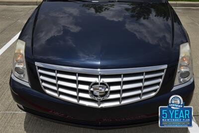 2006 Cadillac DTS Luxury I   - Photo 12 - Stafford, TX 77477