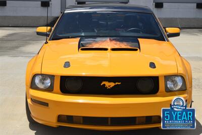 2007 Ford Mustang GT Premium FULLY CUSTOM PAINT SUPRCHARGE PANO ROOF   - Photo 2 - Stafford, TX 77477