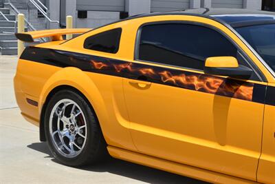 2007 Ford Mustang GT Premium FULLY CUSTOM PAINT SUPRCHARGE PANO ROOF   - Photo 8 - Stafford, TX 77477