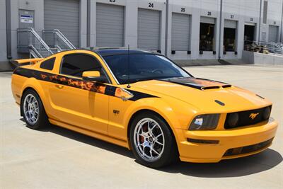 2007 Ford Mustang GT Premium FULLY CUSTOM PAINT SUPRCHARGE PANO ROOF   - Photo 4 - Stafford, TX 77477