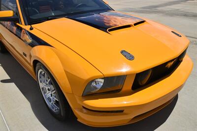 2007 Ford Mustang GT Premium FULLY CUSTOM PAINT SUPRCHARGE PANO ROOF   - Photo 11 - Stafford, TX 77477