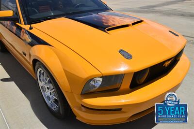 2007 Ford Mustang GT Premium FULLY CUSTOM PAINT SUPRCHARGE PANO ROOF   - Photo 11 - Stafford, TX 77477