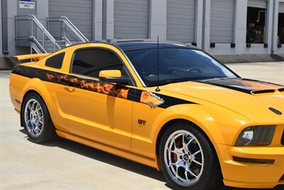 2007 Ford Mustang GT Premium FULLY CUSTOM PAINT SUPRCHARGE PANO ROOF   - Photo 6 - Stafford, TX 77477