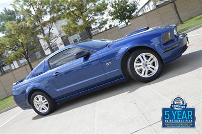 2007 Ford Mustang GT PREMIUM 5SPD MANUAL LTHR FRESH TRADE CLEAN   - Photo 33 - Stafford, TX 77477