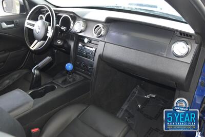 2007 Ford Mustang GT PREMIUM 5SPD MANUAL LTHR FRESH TRADE CLEAN   - Photo 25 - Stafford, TX 77477