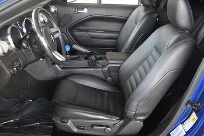 2007 Ford Mustang GT PREMIUM 5SPD MANUAL LTHR FRESH TRADE CLEAN   - Photo 26 - Stafford, TX 77477