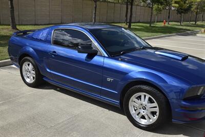 2007 Ford Mustang GT PREMIUM 5SPD MANUAL LTHR FRESH TRADE CLEAN   - Photo 6 - Stafford, TX 77477