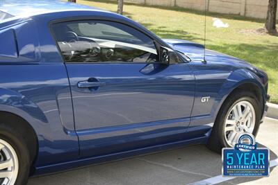 2007 Ford Mustang GT PREMIUM 5SPD MANUAL LTHR FRESH TRADE CLEAN   - Photo 18 - Stafford, TX 77477