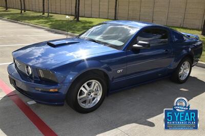 2007 Ford Mustang GT PREMIUM 5SPD MANUAL LTHR FRESH TRADE CLEAN   - Photo 5 - Stafford, TX 77477
