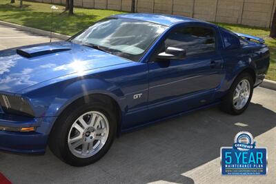 2007 Ford Mustang GT PREMIUM 5SPD MANUAL LTHR FRESH TRADE CLEAN   - Photo 7 - Stafford, TX 77477