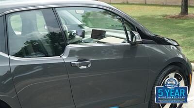 2014 BMW i3 GIGA EXT RANGE 62K LOW MILES 4 NEW TIRES CLEAN   - Photo 18 - Stafford, TX 77477