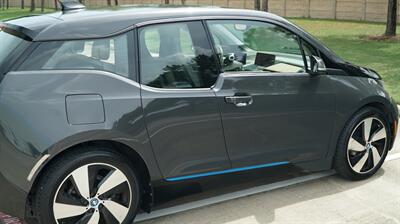2014 BMW i3 GIGA EXT RANGE 62K LOW MILES 4 NEW TIRES CLEAN   - Photo 16 - Stafford, TX 77477