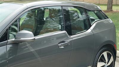 2014 BMW i3 GIGA EXT RANGE 62K LOW MILES 4 NEW TIRES CLEAN   - Photo 9 - Stafford, TX 77477