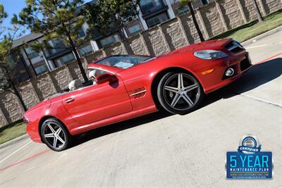 2009 Mercedes-Benz SL 550 LOADED PANO ROOF NAV HTD STS FRESH TRADE   - Photo 50 - Stafford, TX 77477