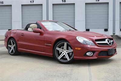 2009 Mercedes-Benz SL 550 LOADED PANO ROOF NAV HTD STS FRESH TRADE   - Photo 51 - Stafford, TX 77477