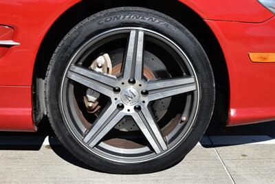 2009 Mercedes-Benz SL 550 LOADED PANO ROOF NAV HTD STS FRESH TRADE   - Photo 47 - Stafford, TX 77477