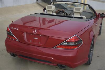 2009 Mercedes-Benz SL 550 LOADED PANO ROOF NAV HTD STS FRESH TRADE   - Photo 26 - Stafford, TX 77477