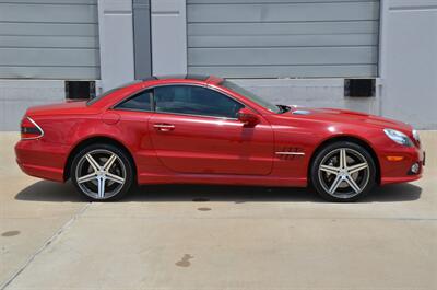 2009 Mercedes-Benz SL 550 LOADED PANO ROOF NAV HTD STS FRESH TRADE   - Photo 23 - Stafford, TX 77477