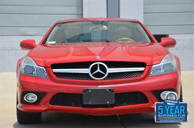 2009 Mercedes-Benz SL 550 LOADED PANO ROOF NAV HTD STS FRESH TRADE   - Photo 6 - Stafford, TX 77477