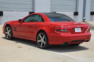 2009 Mercedes-Benz SL 550 LOADED PANO ROOF NAV HTD STS FRESH TRADE   - Photo 27 - Stafford, TX 77477