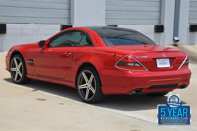 2009 Mercedes-Benz SL 550 LOADED PANO ROOF NAV HTD STS FRESH TRADE   - Photo 27 - Stafford, TX 77477