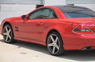 2009 Mercedes-Benz SL 550 LOADED PANO ROOF NAV HTD STS FRESH TRADE   - Photo 29 - Stafford, TX 77477