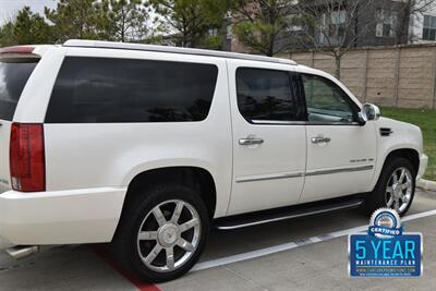 2012 Cadillac Escalade ESV LUXURY NAV BK/CAM S/ROOF 53K ORIG MILES   - Photo 16 - Stafford, TX 77477