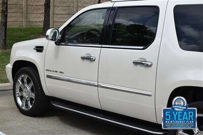 2012 Cadillac Escalade ESV LUXURY NAV BK/CAM S/ROOF 53K ORIG MILES   - Photo 17 - Stafford, TX 77477