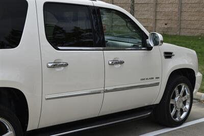 2012 Cadillac Escalade ESV LUXURY NAV BK/CAM S/ROOF 53K ORIG MILES   - Photo 18 - Stafford, TX 77477