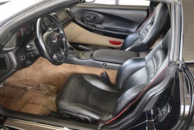 1998 Chevrolet Corvette COUPE AUTOMATIC HWY MILES DUAL TOPS NEW TRADE IN   - Photo 26 - Stafford, TX 77477