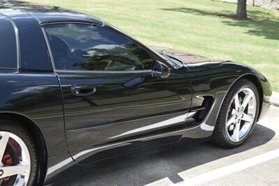 1998 Chevrolet Corvette COUPE AUTOMATIC HWY MILES DUAL TOPS NEW TRADE IN   - Photo 18 - Stafford, TX 77477