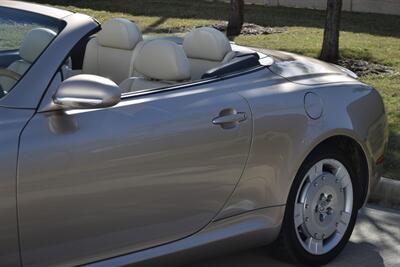 2003 Lexus SC 430 CONVERTIBLE NAV HTD STS HWY MILES CLEAN   - Photo 10 - Stafford, TX 77477