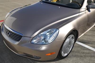 2003 Lexus SC 430 CONVERTIBLE NAV HTD STS HWY MILES CLEAN   - Photo 11 - Stafford, TX 77477