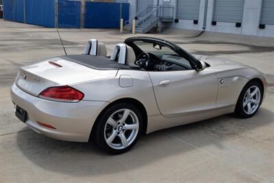 2010 BMW Z4 sDrive30i 48K LOW MILES FRESH TRADE IMMACULATE   - Photo 14 - Stafford, TX 77477