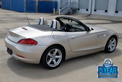 2010 BMW Z4 sDrive30i 48K LOW MILES FRESH TRADE IMMACULATE   - Photo 14 - Stafford, TX 77477