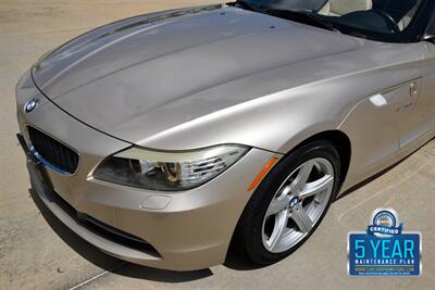 2010 BMW Z4 sDrive30i 48K LOW MILES FRESH TRADE IMMACULATE   - Photo 11 - Stafford, TX 77477