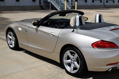 2010 BMW Z4 sDrive30i 48K LOW MILES FRESH TRADE IMMACULATE   - Photo 15 - Stafford, TX 77477