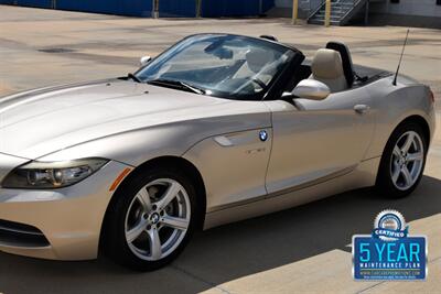 2010 BMW Z4 sDrive30i 48K LOW MILES FRESH TRADE IMMACULATE   - Photo 8 - Stafford, TX 77477