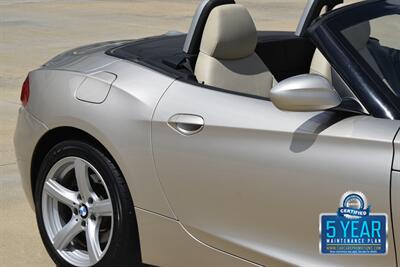 2010 BMW Z4 sDrive30i 48K LOW MILES FRESH TRADE IMMACULATE   - Photo 9 - Stafford, TX 77477