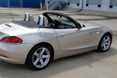 2010 BMW Z4 sDrive30i 48K LOW MILES FRESH TRADE IMMACULATE   - Photo 16 - Stafford, TX 77477