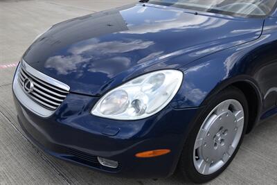 2002 Lexus SC 430 CONVERTIBLE NAV HTD STS LOW MILES CLEAN   - Photo 11 - Stafford, TX 77477