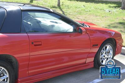 2002 Chevrolet Camaro Z28 COUPE AUTOMATIC LTHR LOW MILES FRESH TRADE IN   - Photo 17 - Stafford, TX 77477