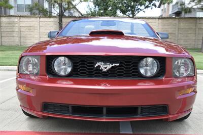 2008 Ford Mustang GT PREMIUM 5SPD MANUAL LTHR PREM WHLS FRESH TRADE   - Photo 4 - Stafford, TX 77477