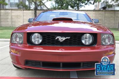 2008 Ford Mustang GT PREMIUM 5SPD MANUAL LTHR PREM WHLS FRESH TRADE   - Photo 4 - Stafford, TX 77477
