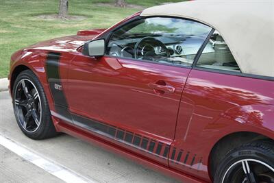 2008 Ford Mustang GT PREMIUM 5SPD MANUAL LTHR PREM WHLS FRESH TRADE   - Photo 18 - Stafford, TX 77477