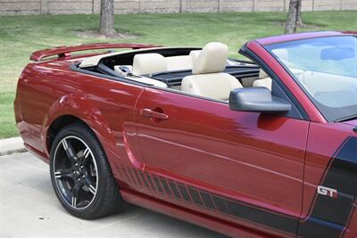2008 Ford Mustang GT PREMIUM 5SPD MANUAL LTHR PREM WHLS FRESH TRADE   - Photo 9 - Stafford, TX 77477