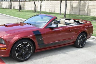 2008 Ford Mustang GT PREMIUM 5SPD MANUAL LTHR PREM WHLS FRESH TRADE   - Photo 8 - Stafford, TX 77477