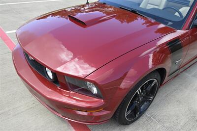 2008 Ford Mustang GT PREMIUM 5SPD MANUAL LTHR PREM WHLS FRESH TRADE   - Photo 11 - Stafford, TX 77477