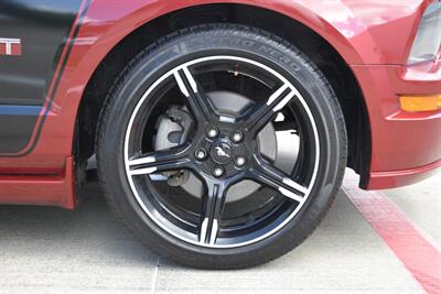 2008 Ford Mustang GT PREMIUM 5SPD MANUAL LTHR PREM WHLS FRESH TRADE   - Photo 31 - Stafford, TX 77477